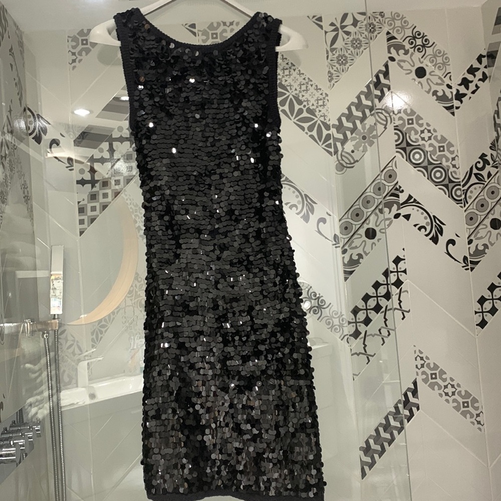 Like 🆕🌸VTG 90’ Beautiful Hand Sewn Sequins Little Black Dress - Picture 11 of 17